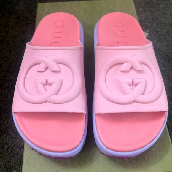 Used Gucci slides would probably fit a size 6or7 GUCCI Cutout leather slides | NET-A-PORTER main image 4